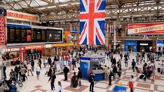 A Walk Through The London Victoria Station London England [upl. by Moynahan127]